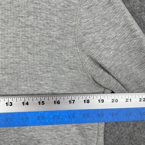 Banana Republic Sweater Mens Medium Crewneck Thermal Waffle Knit Long Sleeve - Picture 3 of 8